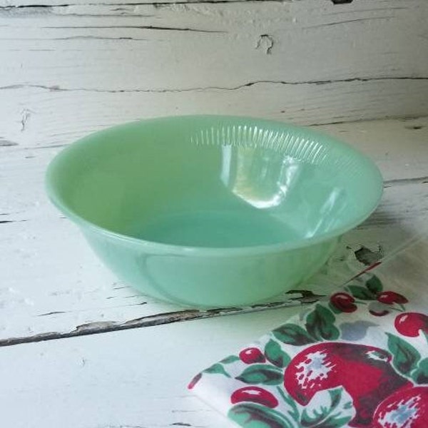Vintage Fire King Jadeite Serving Bowl - Jane Ray Vegetable Bowl - Green Milk Glass - Collectible Jadite - Jadeite Vegetable Bowl 8.5"