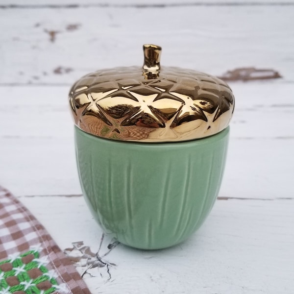 Martha Stewart Jadeite Green Acorn Dish & Lid - Ceramic Acorn Trinket Jewelry Box - Fall Decor- Martha Stewart Collection Covered Acorn Dish