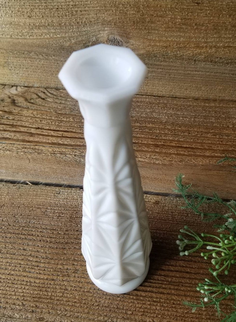 Vintage White Milk Glass Bud Vase Starburst Design Octagon Etsy