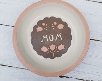 Mom Stoneware Pottery Pie Dish - Hand Thrown Baking Pie Dish - Handmade Pottery - Mother's Day - Gift - Mom Pottery Bowl