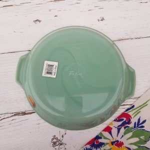 Jadeite Fire King 2000 Pie Plate Vintage Anchor Hocking JADE-ITE Pie Baking Dish Jadite Baking Serving Dish NEW Original Labels image 5