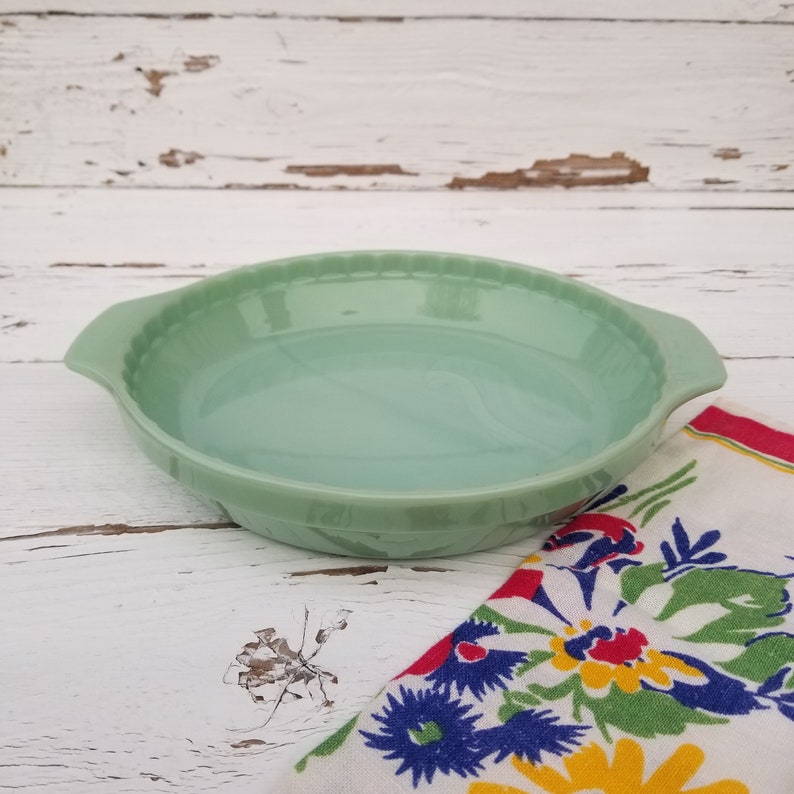 Jadeite Fire King 2000 Pie Plate Vintage Anchor Hocking JADE-ITE Pie Baking Dish Jadite Baking Serving Dish NEW Original Labels image 2