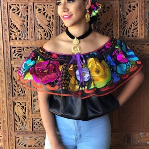 Off the Shoulder Hand Floral Embroidered Blouse, Blusa Chiapaneca , Petatillo Embroidery Blouse, Blusa Mexicana, Blusa Fiesta 5 de Mayo