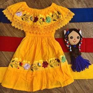 Mexican Girl Dress Embroidered Handmade Different Sizes, 5 de Mayo Baby Dress, Mexican Girl Dress, Vestido Mexicano para niña.