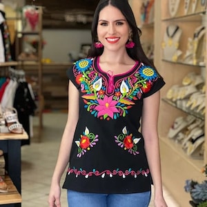 PLUS SIZE Blouse, Mexican Embroidery Blouse, Colorful Floral Mexican Blouse, Blusa Artesanal Mexicana, Hand-made Mexican Blouse, 5 de Mayo.