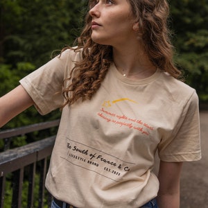 Camiseta Summer Nights Sustentável Coleção Love Letter The South of France & Co