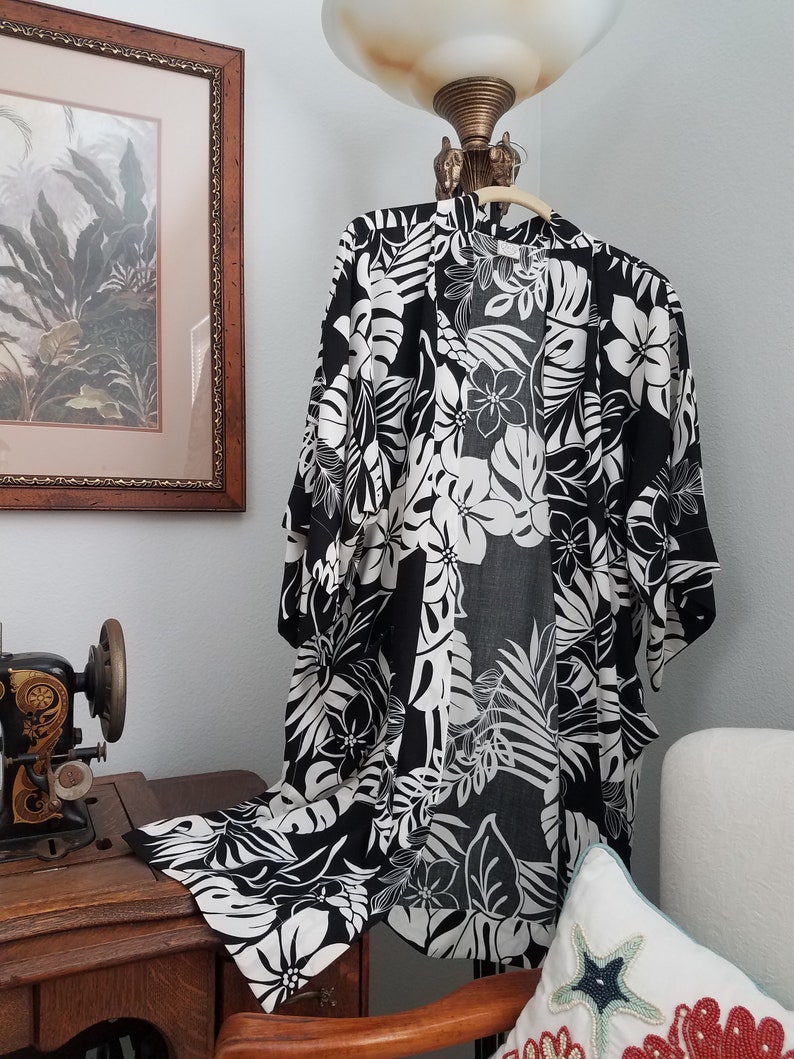 Kimono robe honeymoon bridesmaid boho resort wear bride handmade travel birthday gift maternity Hawaiian print anniversary gift