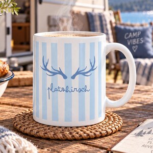 Platzhirsch | Camping Tasse Platzhirsch | Kaffeetasse Camper | Geschenk für Camperinnen | Wohnwagen Camping Geschenk