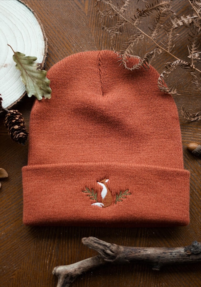 Mütze mit Fuchs Stickerei