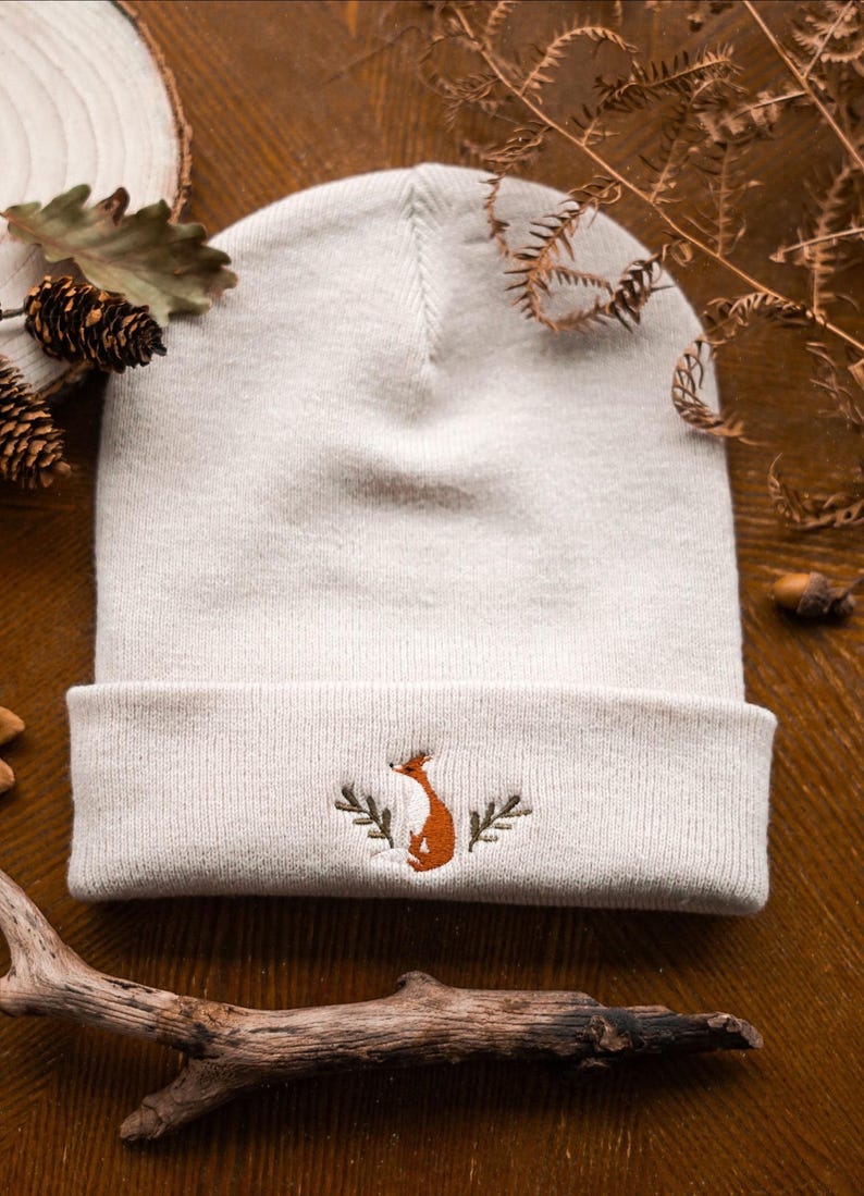 Mütze mit Fuchs Stickerei