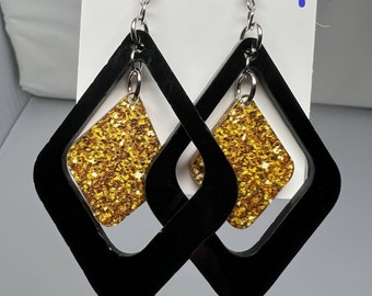 Eleganti orecchini pendenti