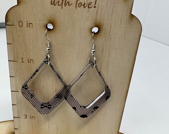 Orecchini in pizzo al teschio! Orecchini pendenti con amo da pesca