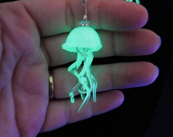 Handmade Sea Life Home Decor Fair Trade 18x15.5in Jellyfish Dancing in the Sea