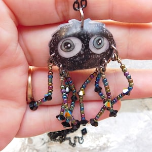 Spider necklace, halloween jewelry, witchy, beaded spider