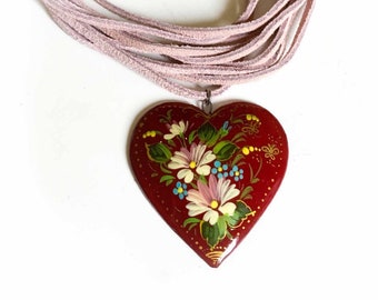 Hand-Painted Russian Daisy Heart on a Dusty Pink Multi Row Suede Choker Necklace