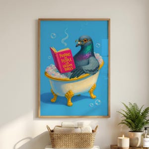 Arte divertido para el baño, arte animal caprichoso, libro de palomas leyendo, cagando sobre personas, descarga digital imagen 5