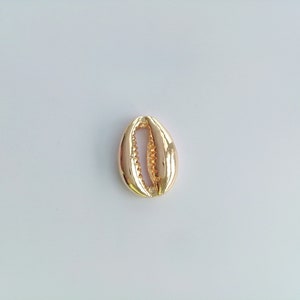 Wholesale gold plated brass cowrie shell charm spacer beads, 10.5x15mm, diy jewelry making supplies