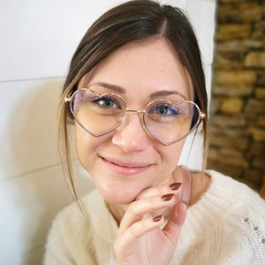 Eyewear blue light clearance