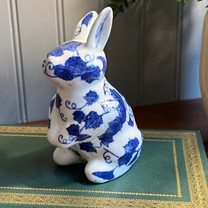 Vintage Chinoiserie Blue & White Ceramic Bunny Rabbit ~ Blue and White Floral Easter Bunny Decor ~ Vintage Easter Chinoiserie