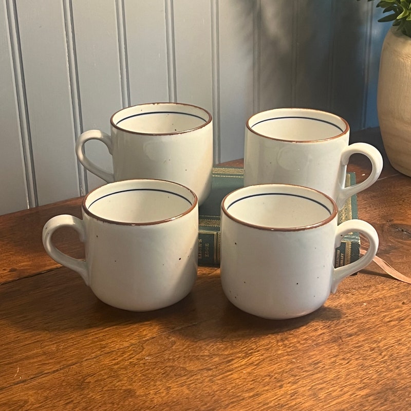 Paire De Mugs En Grès – Motif Voilier 3D – Style Nautique Vintage
