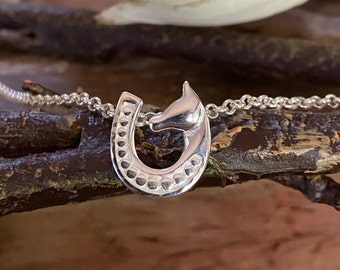 Horse pendant, equestrian pendant, horse jewellery, equestrian jewellery, horse necklace, horseshoe pendant, sterling silver, silver pendant