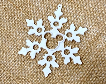 Set of 8 - 3D Mickey Snowflake Tree Decorations (Style 4)