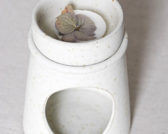 Handmade Ceramic Stoneware Wax burner, Hand-Thrown Pottery Oil Burner, decorative gift