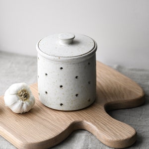 Ceramic Garlic Keeper, Handmade Stoneware Garlic Pot, kitchen and dining, gift, single image 1