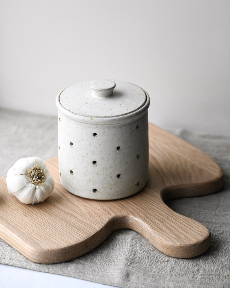 Ceramic Garlic Keeper, Handmade Stoneware Garlic Pot, kitchen and dining, gift, single image 1