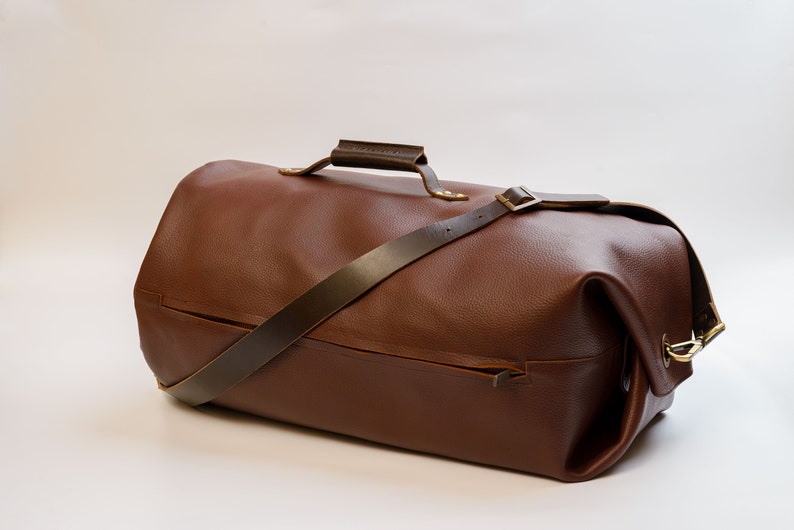 Travel Duffle Bag, Leather Duffle Bag, Military Style Duffle Bag, Leather Travelling Bag, Weekender Bag, Duffle for Men and Women, Backpack Walnut Brown