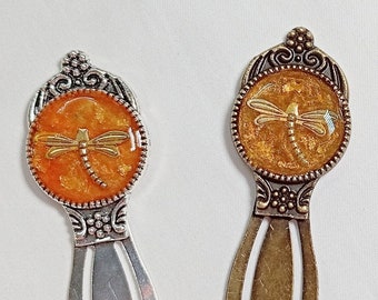 Dragonfly Bookmark from Scotland, Dragonfly in amber, Celtic Marker, Highlands Style, Gift for Reader, Resin Bookmark, gift for writer