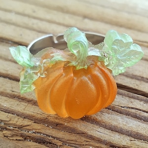 Orange Pumpkin Ring, Pumpkin Ring, Autumn Jewelry, Halloween Jewelry, Halloween Ring, Adjustable Ring, Gift for Halloween Night, Funny Geek