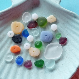 Lote 25 Cristales de Mar Perforados Mediterráneo, Sea Glass Auténtico para Bisutería, Suministros Manualidades Suministro de joyería costera