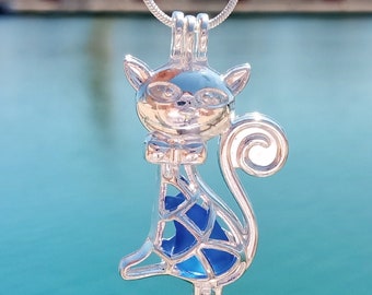 Steel cat Necklace, Blue Seaglass jewelry, Cat lover gift, Animal pendant, Siamese cat pendant, Ocean glass necklace, Unique cute necklace