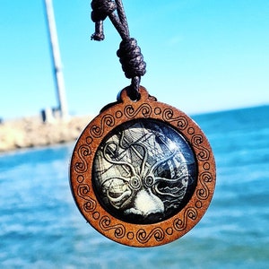 Kraken Necklace, Wooden octopus Pendant, Octopus jewelry, Vintage jewelry, Handmade Wooden Animal, Nautical Pendant, boho jewelry gift ideas
