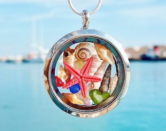 Red starfish pendant, Sea Glass Necklace, Seaglass jewelry, Beach locket, Unique gift for ocean lovers, Ocean necklace, Sea shells pendant