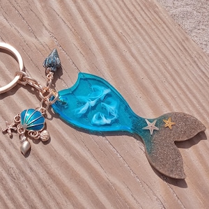 Mermaid Tail Keychain, Resin Beach present, Starfish, Gift for Ocean Lovers, Nautical Accessory, Fantasy Summer Keyring, Coastal style