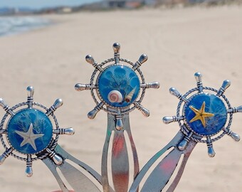 Ship Wheel Bookmark, Nautical Accessory, Gift for Readers, Starfish and Seaweed, Gift for Writers, resin Ocean mark, Coastal ornaments