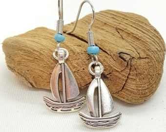 Antiallergische Boot Ohrringe, Segelboot Schmuck, Nautisches Zubehör, Maritimer Schmuck, Urlaubs Ohrringe, Sommer Schmuck, Fischer Stil