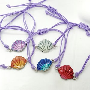 Adjustable Colorful Shell Bracelet, Macramé Jewelry, Bohemian Nautical Bracelet, Surfer Style, Scallop Bracelet, Coastal Summer Jewelry