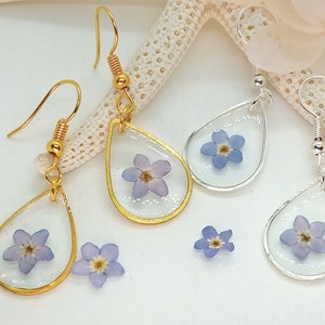 Real Forget me not earrings, Geometrical earrings, Floral jewelry, Nature inspired earrings, Pressed blue flower gift, minimalist earrings