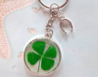Four Leaf Clover key ring, Real dried Clover keychain, Lucky amulet, st Patrick keyring, pressed shamrock keychain clip, terrarium bagcharm