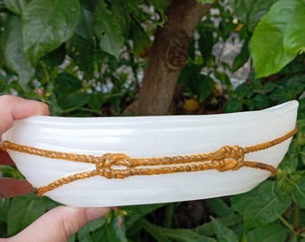 Resin fishing Boat Bowl, Nautical Trinket Dish, Decorative Boat Planter, Summer Coastal ornament, unique beach house decor, ocean vibes gift