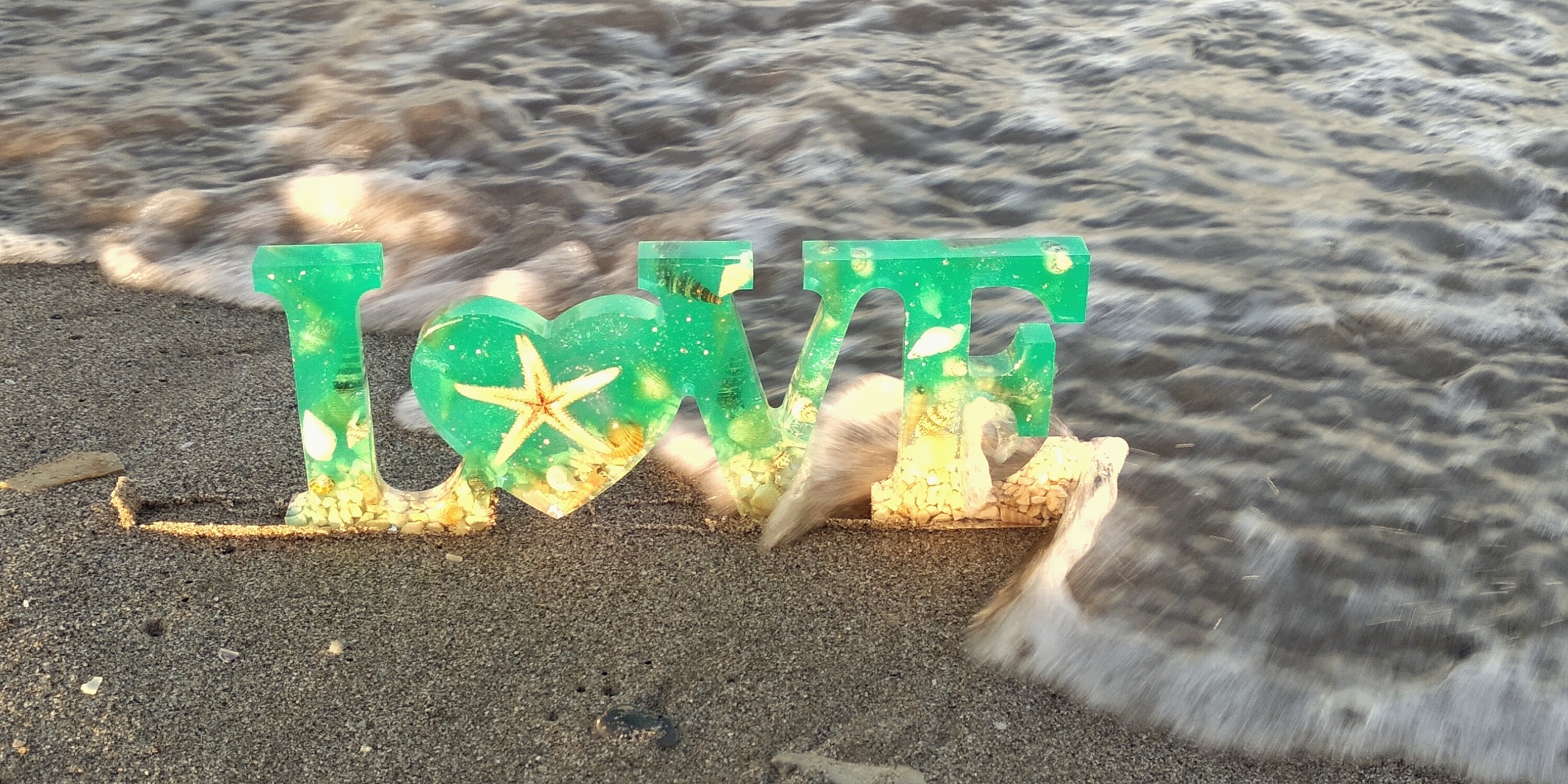 Resin LOVE decor 3D resin LOVE sign Ocean decor Starfish | Etsy