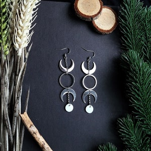 Silver Triple moon earrings with mother of pearl, Hecate Earrings, Moon phase Earrings, Wicca, Pagan, Crescent Moon, Full Moon Witch, Celtic