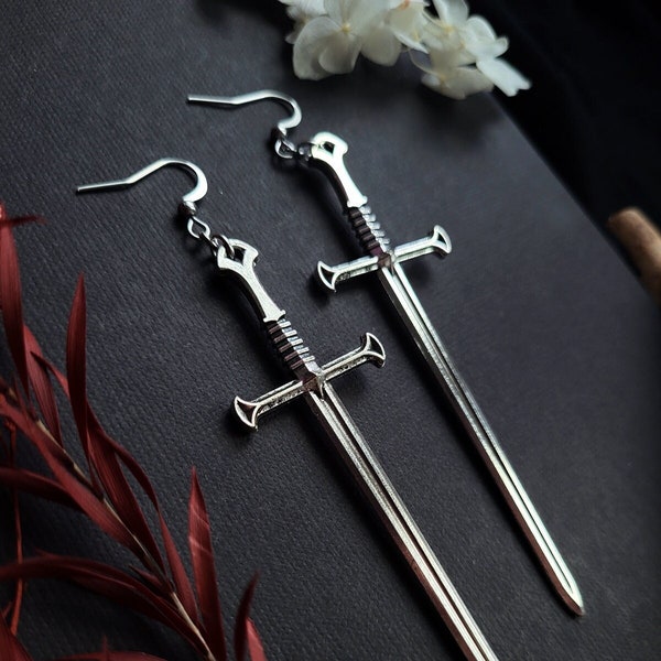 Silberne Schwert Ohrringe | Herr der Ringe, Aragorn Schwert Anduril, Pagan, Fantasy Schmuck, Hexe, Mittelalter, Cosplay