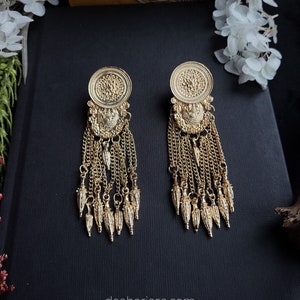 Hellenistic jewelry hotsell