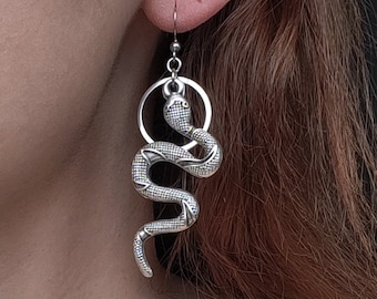 Hecate Silver Snake Earrings, Full Moon Goddess Jewelry, Witchy Serpents Earrings, Greek Mythology