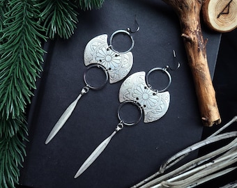 Valkyrie Earrings, Viking Jewelry, Shieldmaiden, Witchy Witch, Pagan Goddess, Fantasy, Lagertha, Female Warrior, Larp, Medieval Festival