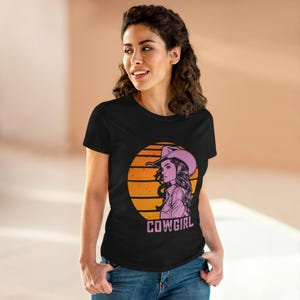 Cowgirl Silhouette Retro Sunset Tee for Women, Western Cowgirl Shirt, Vintage Sunset Graphic Tee, Country Western Shirt, Cowgirl Clothing